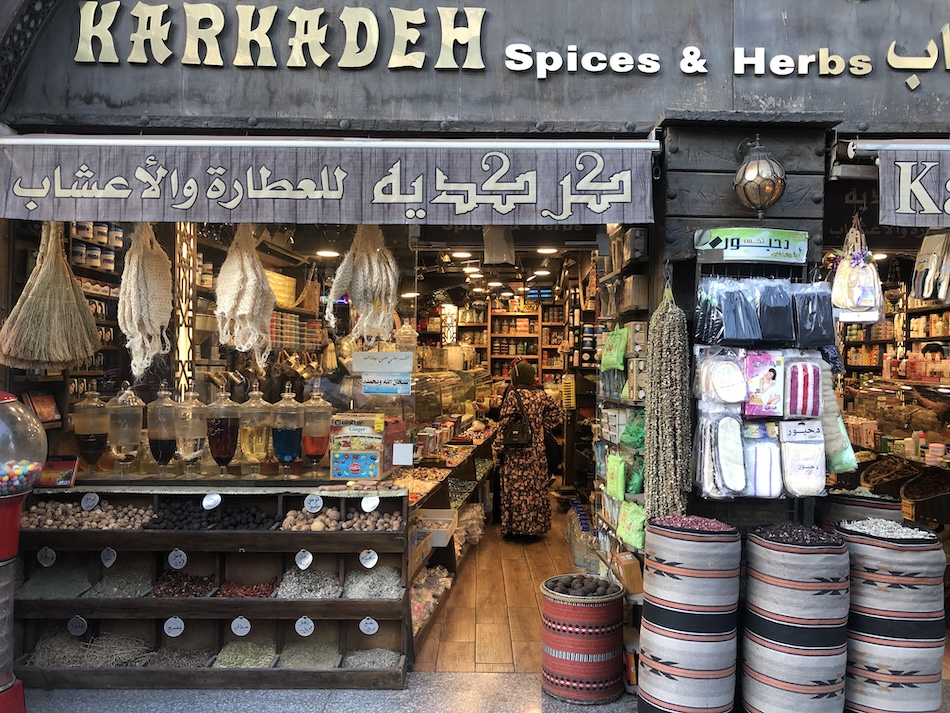 I colori dei negozi di spezie di Amman