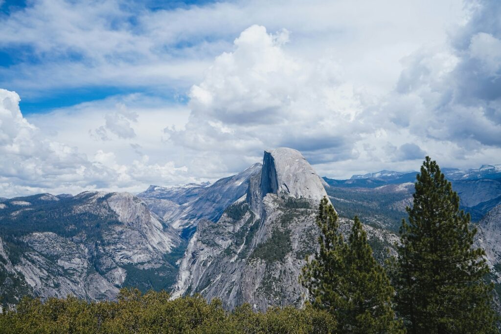 Hald Dome a Yosemite: una cupola perfettamente tagliata a metà