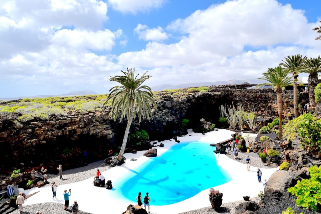 lanzarote-jameos-del-agua Spiaggia caraibica di Jameos del Agua di Cesar Manrique