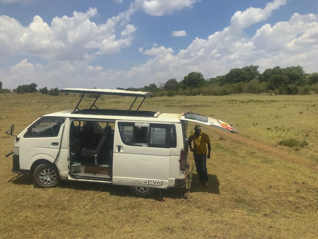 King Kalifa e il furgone che ci ha portato a spasso per il Masai Mara